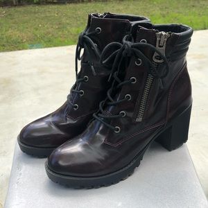 Steve Madden Moto Boots. Burgundy.